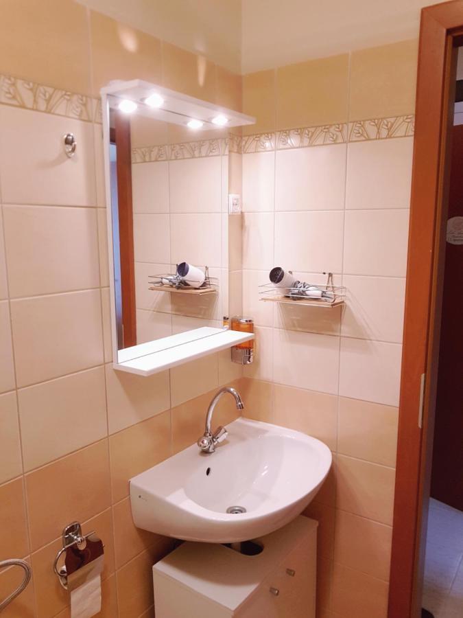 Lola Studio Apartman Hajdúszoboszló Kültér fotó